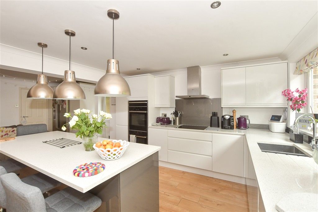 Property photo 2 of 16 Kitchen/Diner