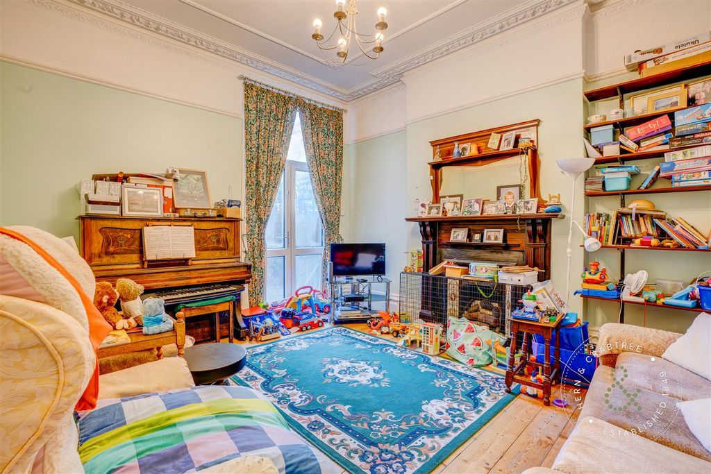 Property photo 3 of 27 Cathedral Road, Pontcanna, Herncrabtree (6).Jpg