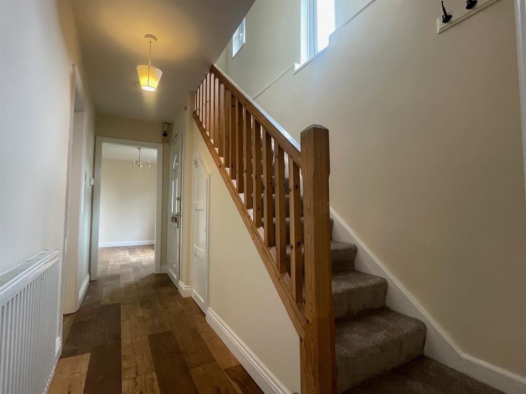 Property photo 2 of 16 Photo 10