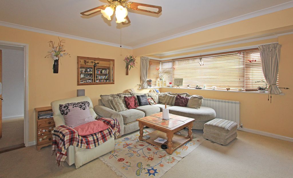 Property photo 3 of 16