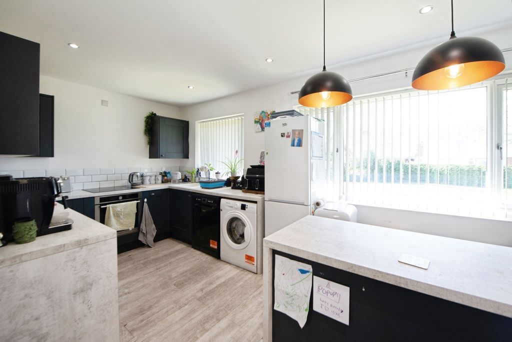 Property photo 2 of 18 Pbox-Img.Jpg