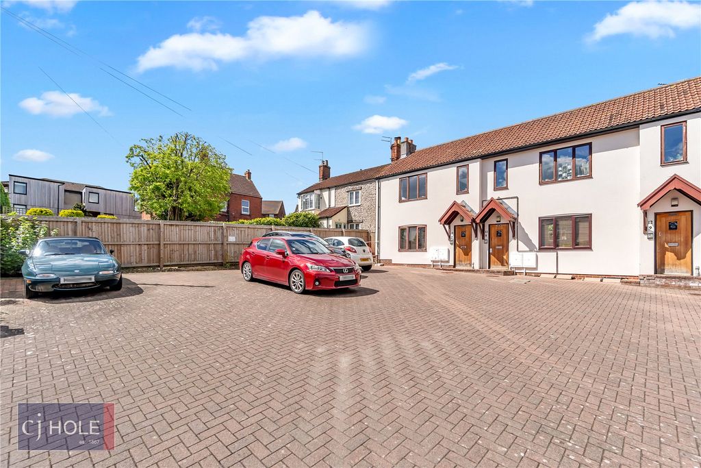 Property photo 3 of 16 Picture No. 22