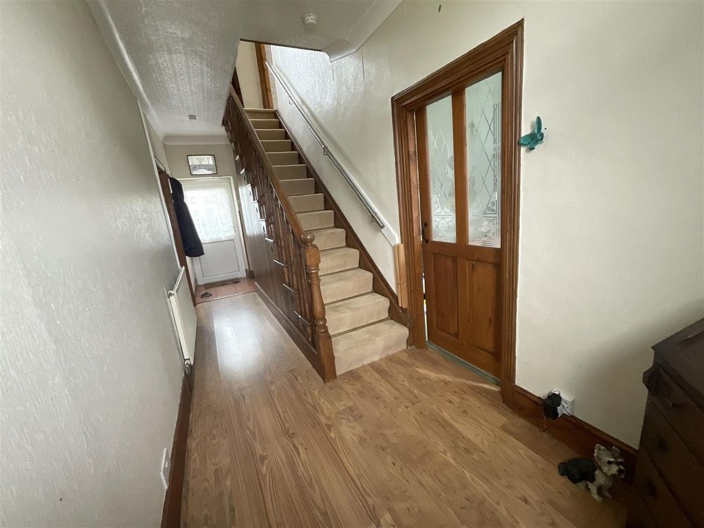 Property photo 2 of 45 Img_0155.Jpeg