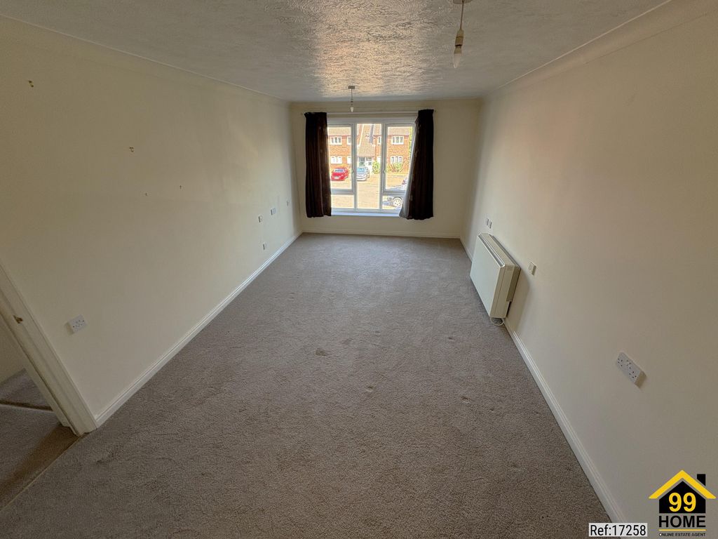Property photo 3 of 15 Photo 2