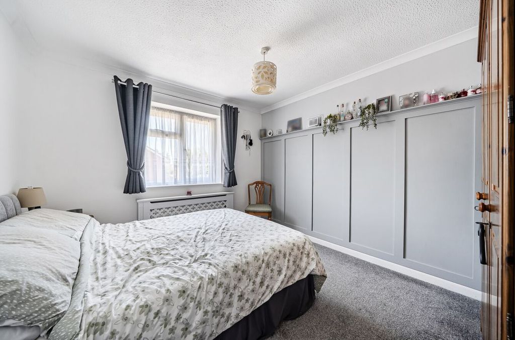 Property photo 3 of 19 14859944