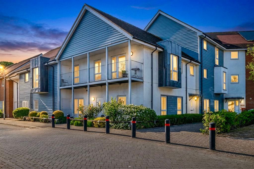 Property photo 1 of 11 Photo 23