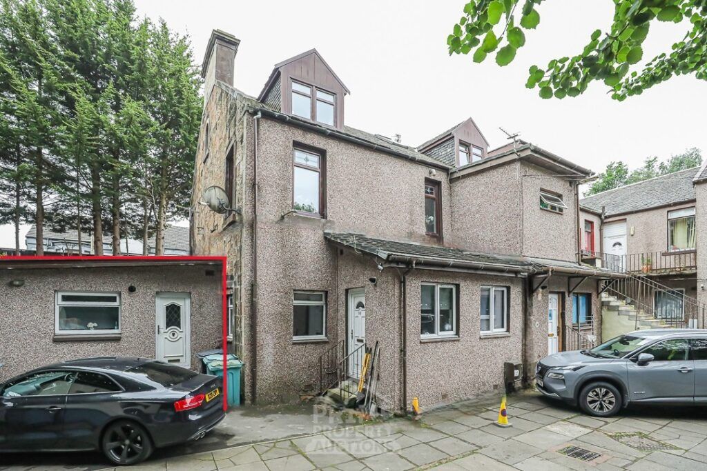 Property photo 1 of 9