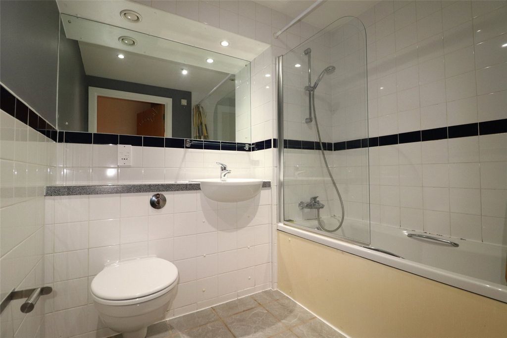 Property photo 3 of 16 Photo 14