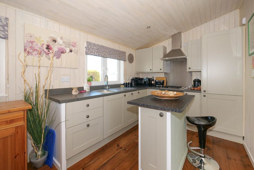 Property photo 3 of 14 Picture No. 08