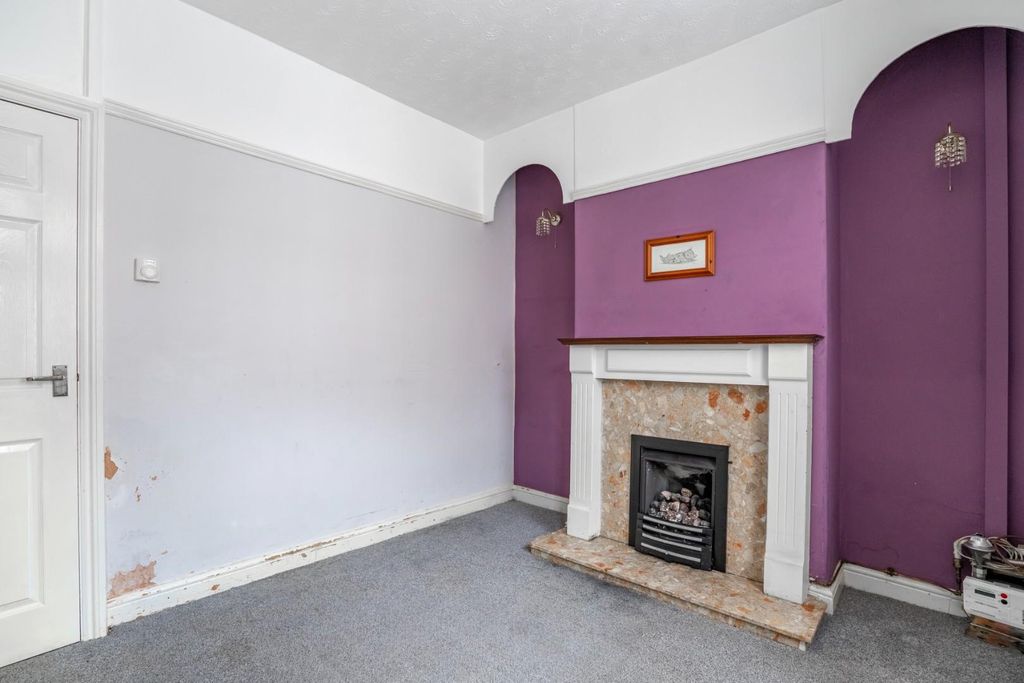 Property photo 3 of 13 Living Room