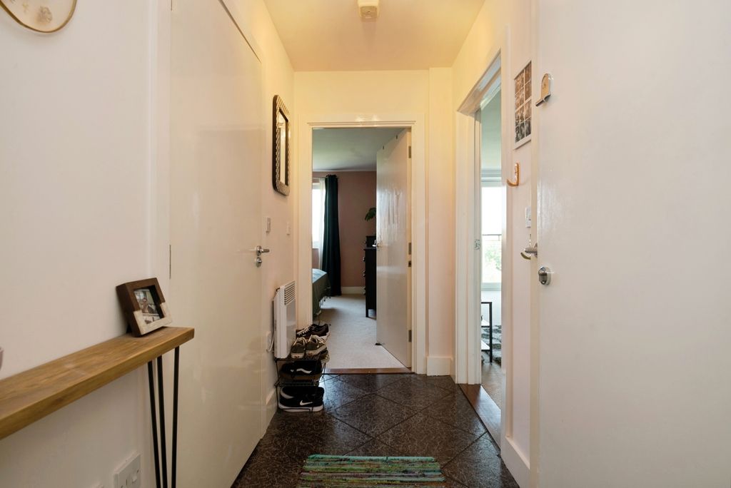 Property photo 2 of 15 Hallway
