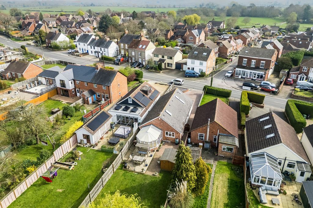 Property photo 2 of 25