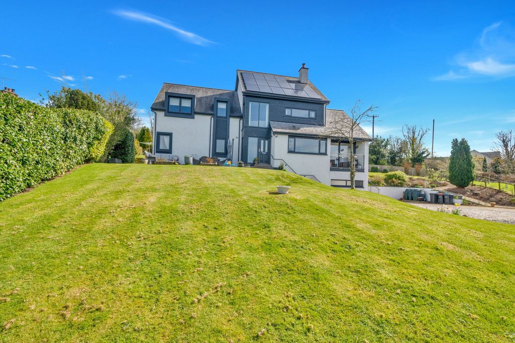 Property photo 1 of 29