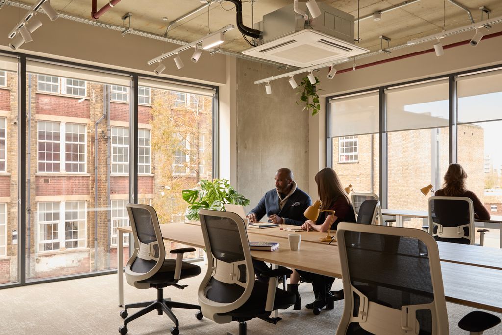 Property photo 3 of 13 9 Person Office