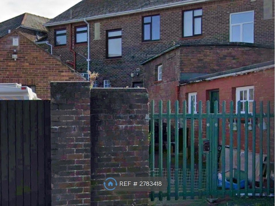 Property photo 2 of 11