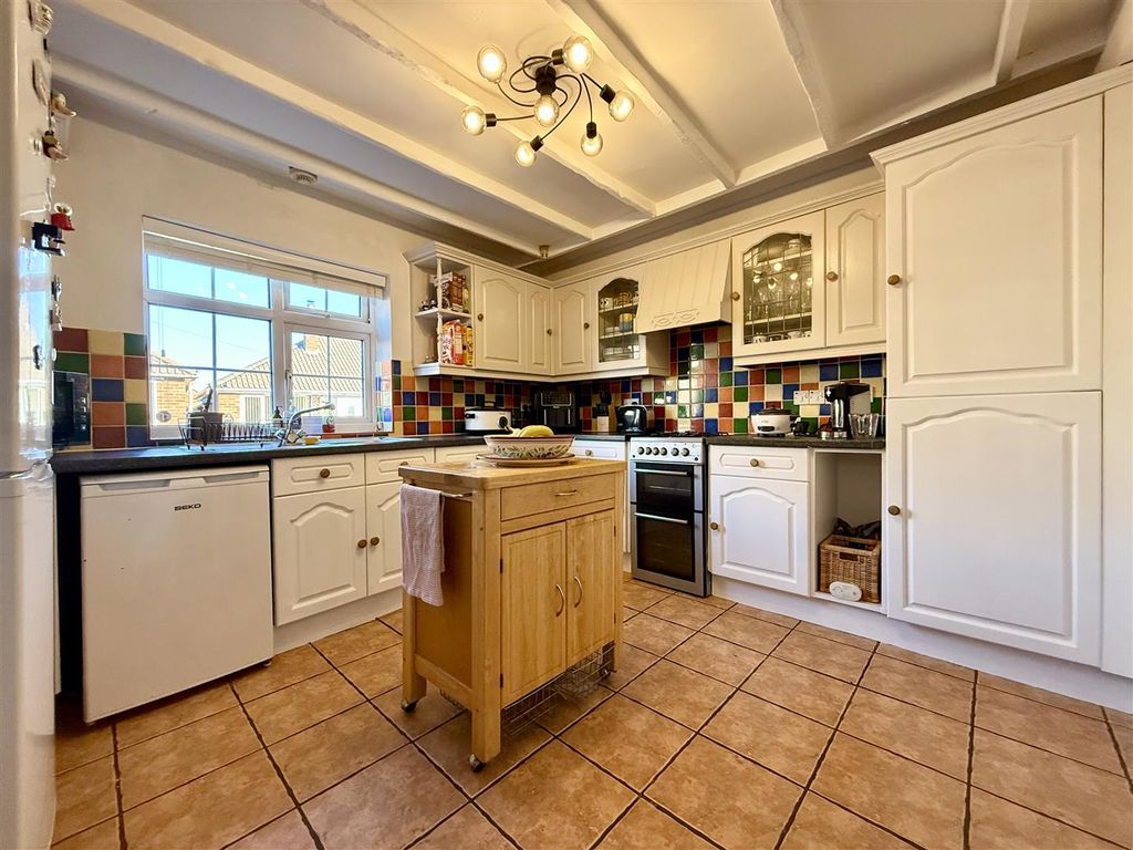 Property photo 2 of 23 2