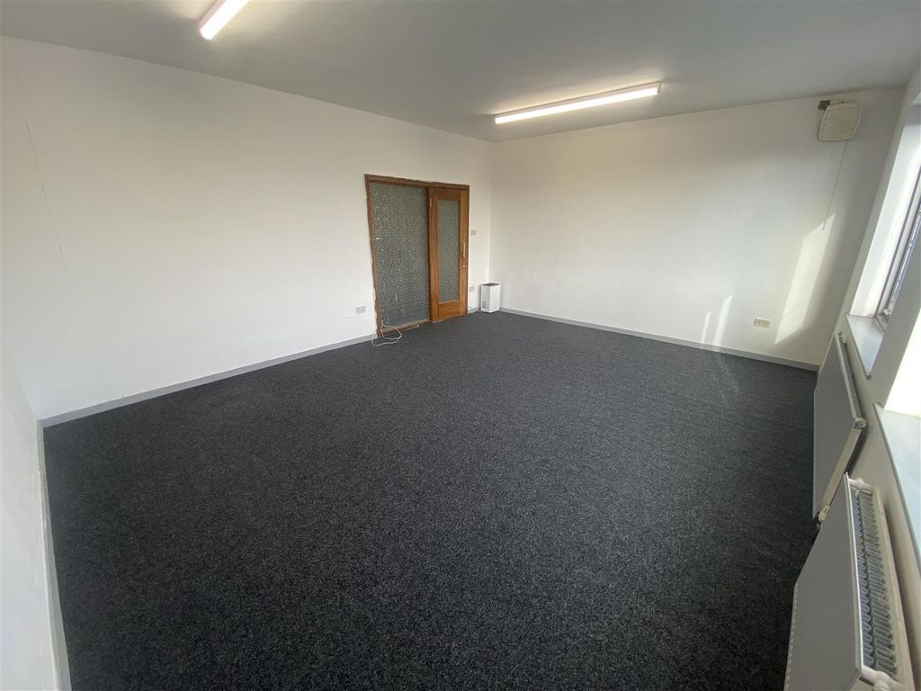 Property photo 2 of 6 Img_3653.Jpg