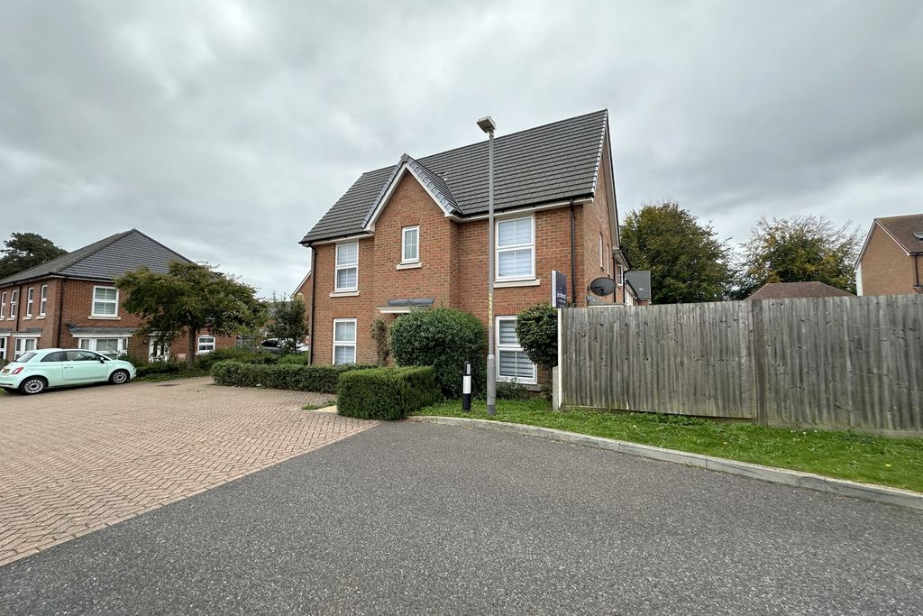 Property photo 1 of 14 Photo 3