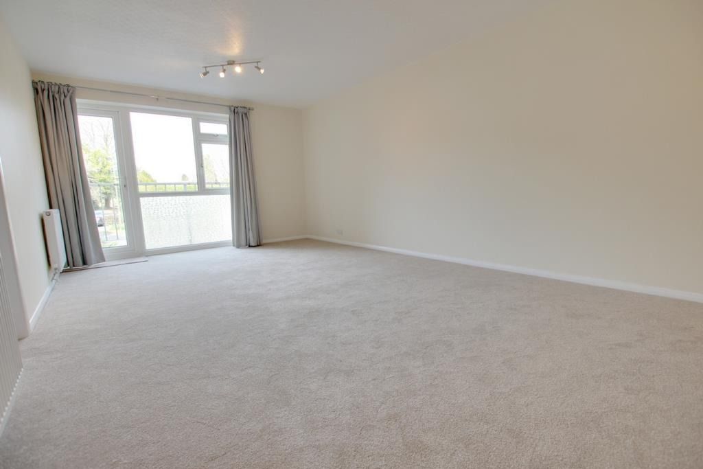 Property photo 3 of 9 5239233
