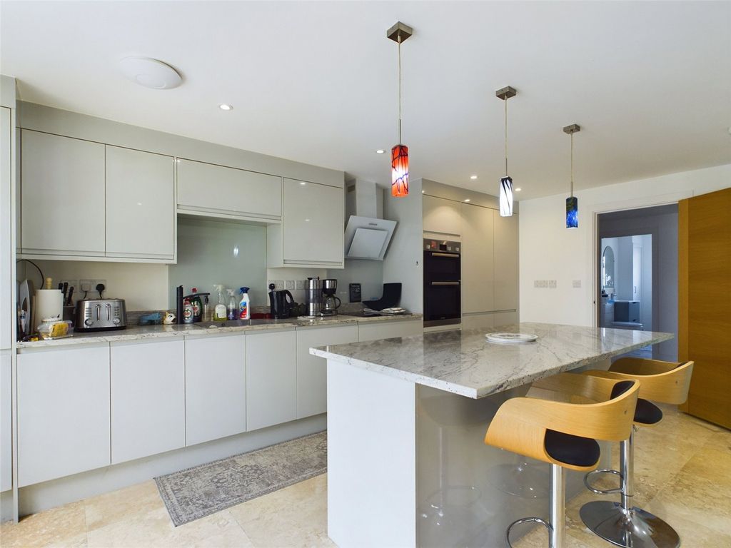 Property photo 3 of 22 Picture No. 03