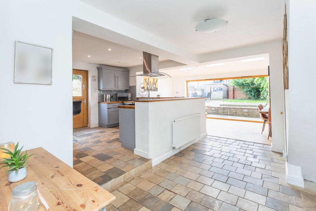 Property photo 2 of 35 Diningareaa