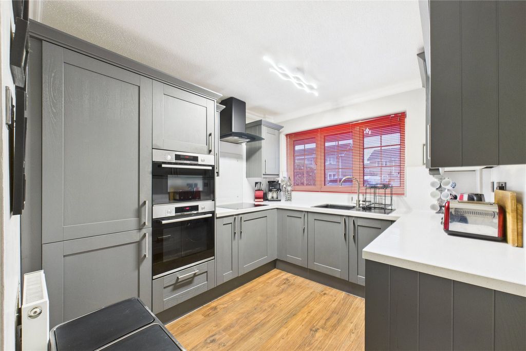 Property photo 3 of 10 Picture No. 26