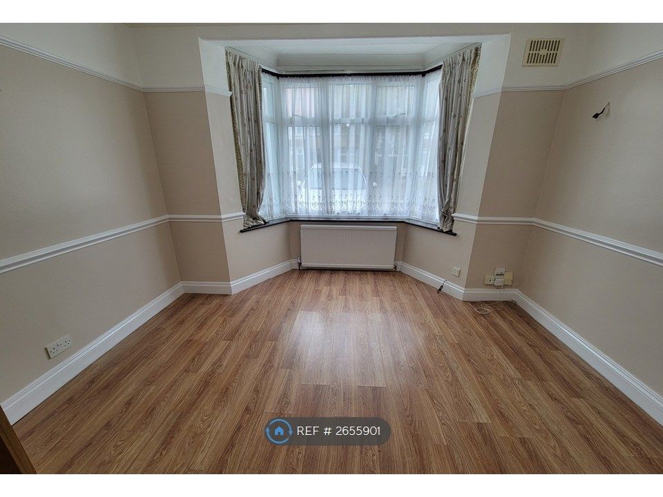 Property photo 3 of 13 Gnd Reception 1