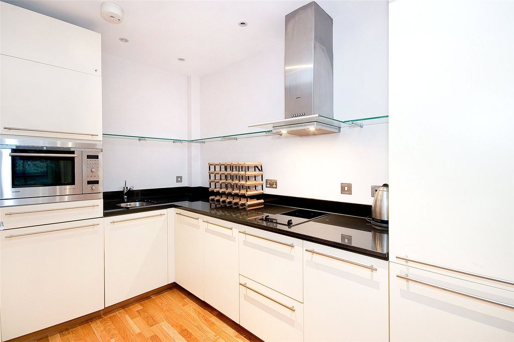 Property photo 2 of 10 Picture No. 06