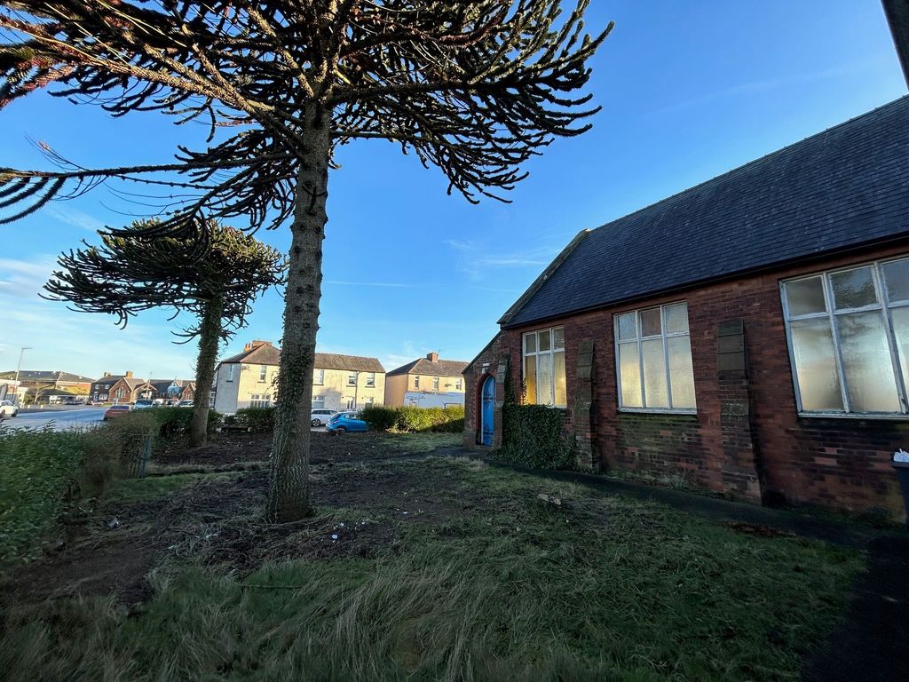 Property photo 3 of 10