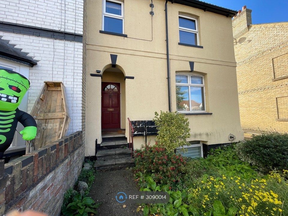 Property photo 1 of 8