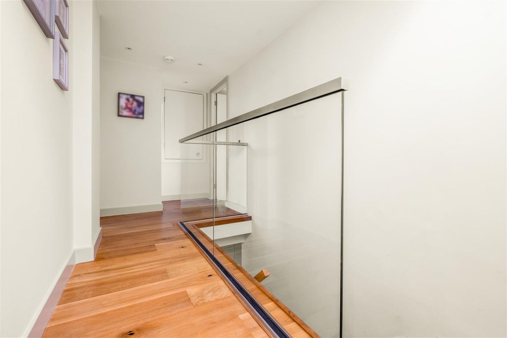 Additional image 25 of 3 bed flat to rentPalmeira Avenue, Hove BN3