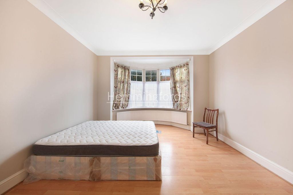 Property photo 2 of 15 49 Brancaster Road - U4Shfxyqgixodzhmd66V.Jpg