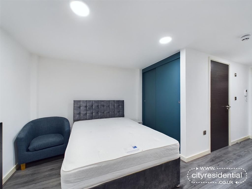 Property photo 1 of 17 Studio.Jpg