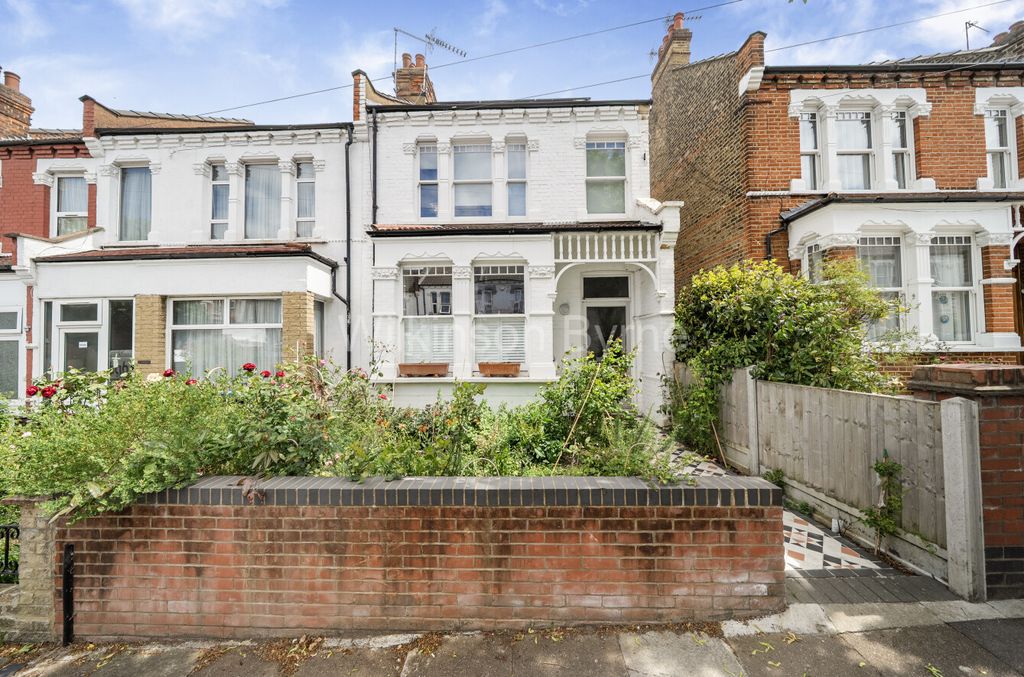 Property photo 1 of 12