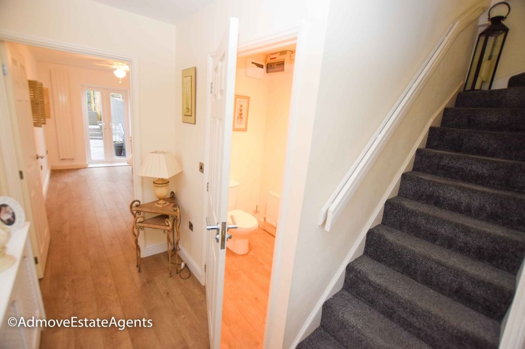 Property photo 2 of 13 Photo 2