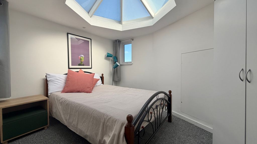 Property photo 1 of 22