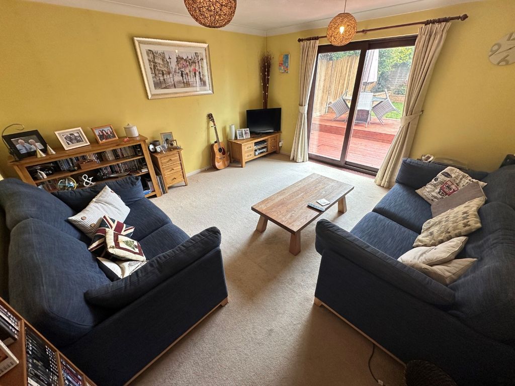 Property photo 2 of 14 4241026