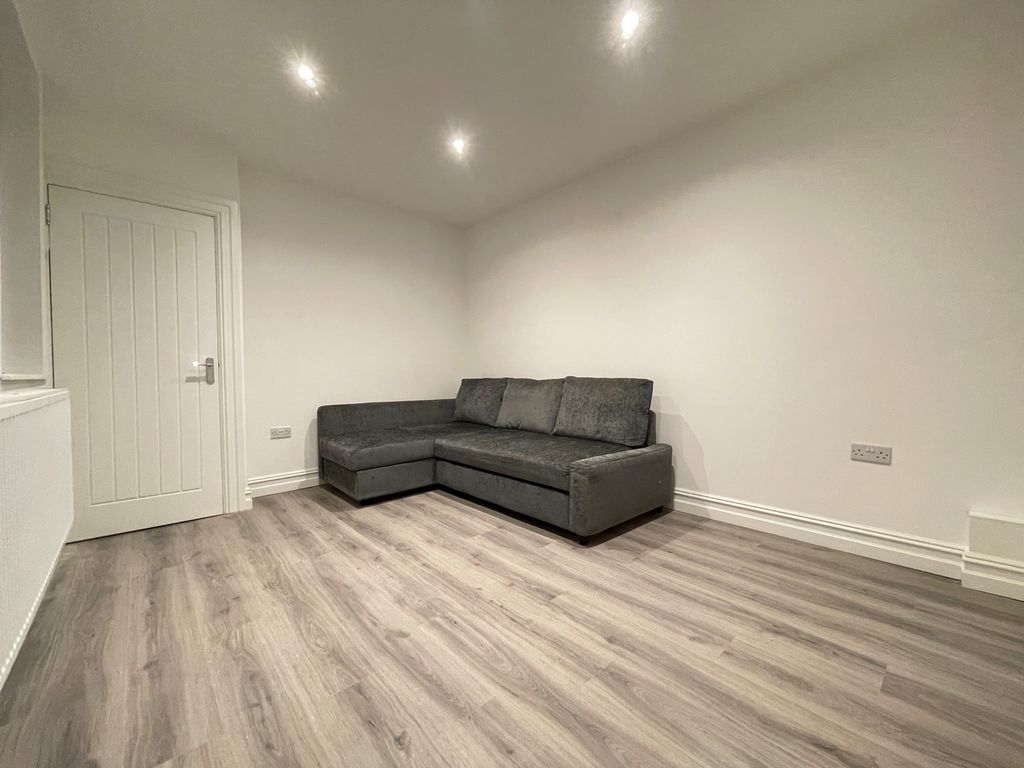 Property photo 3 of 7 View