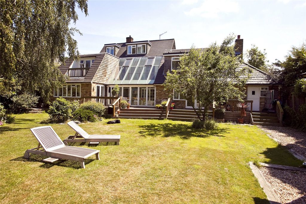 Property photo 2 of 15 Picture No. 25