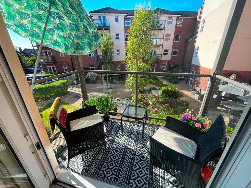 Property photo 2 of 18