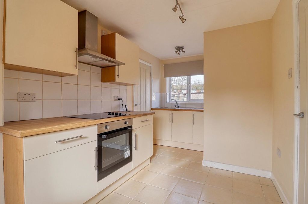 Property photo 2 of 9 Photo 2