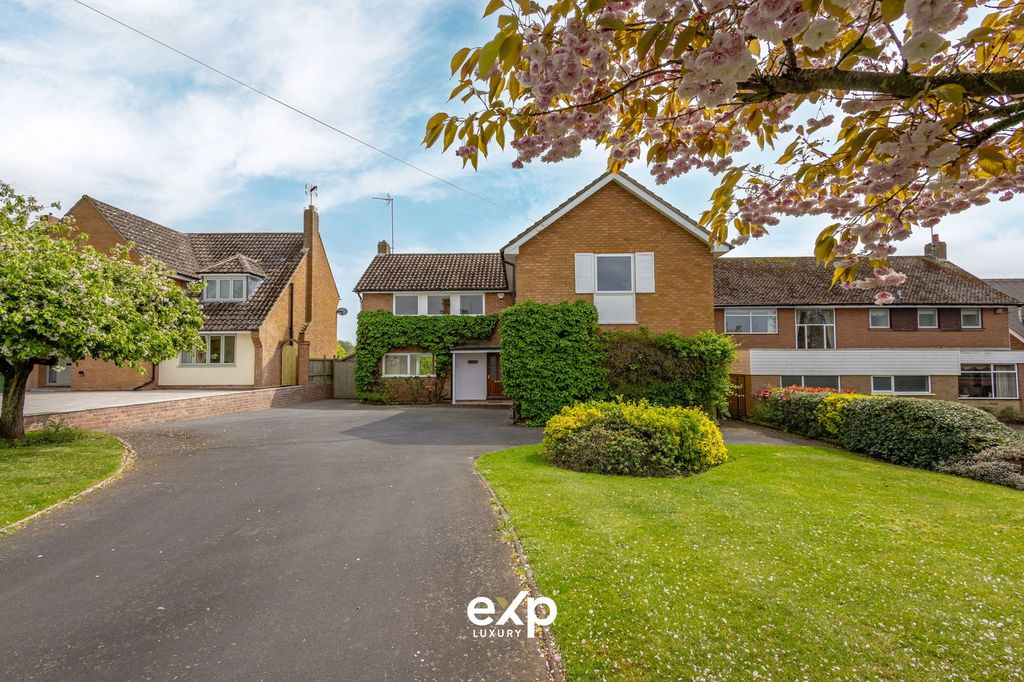 Property photo 3 of 46