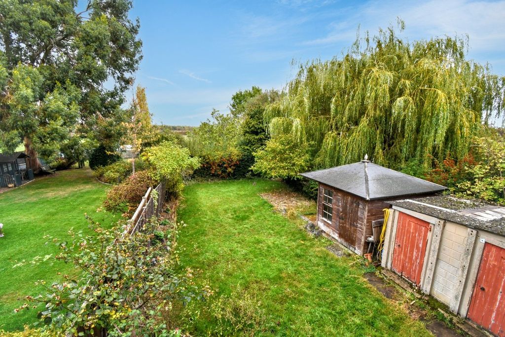 Property photo 3 of 19