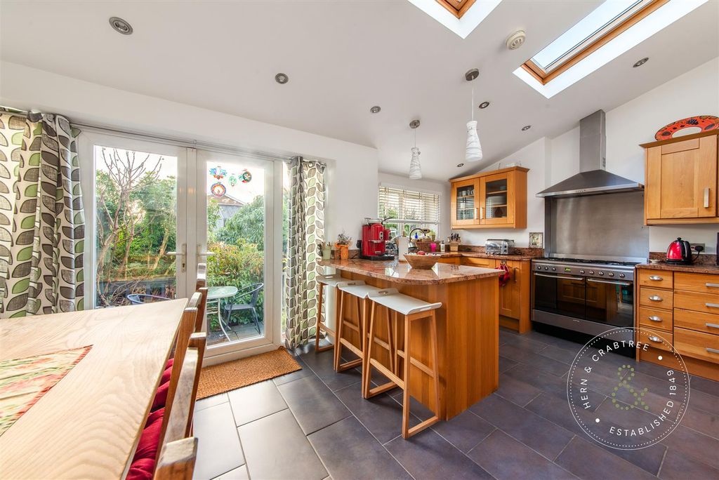 Property photo 2 of 36 Vishwell-Road-23.Jpg