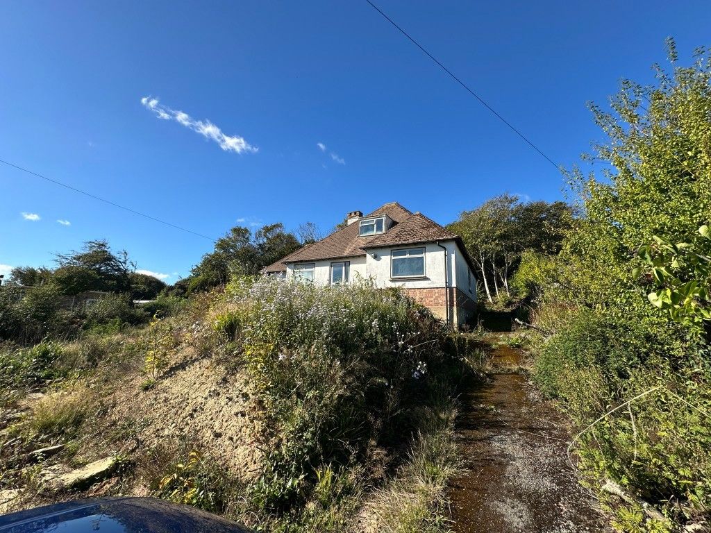 Property photo 3 of 4 Detached Chalet Bungalow