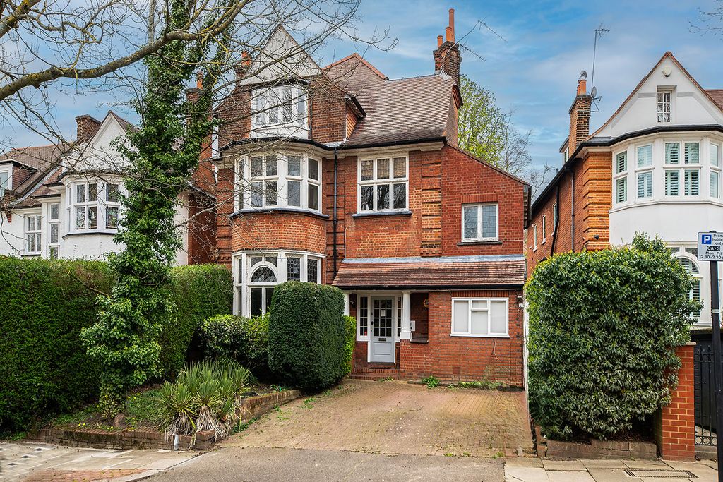 Property photo 1 of 12