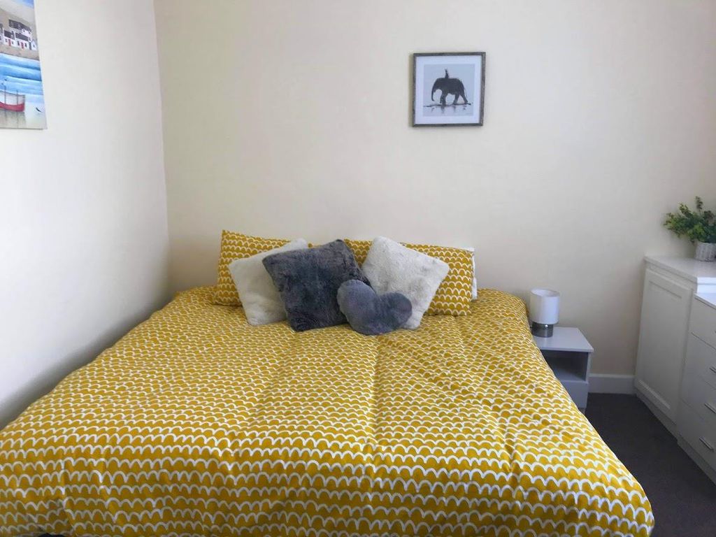 Property photo 1 of 12 Double Bedroom 1.Jpg