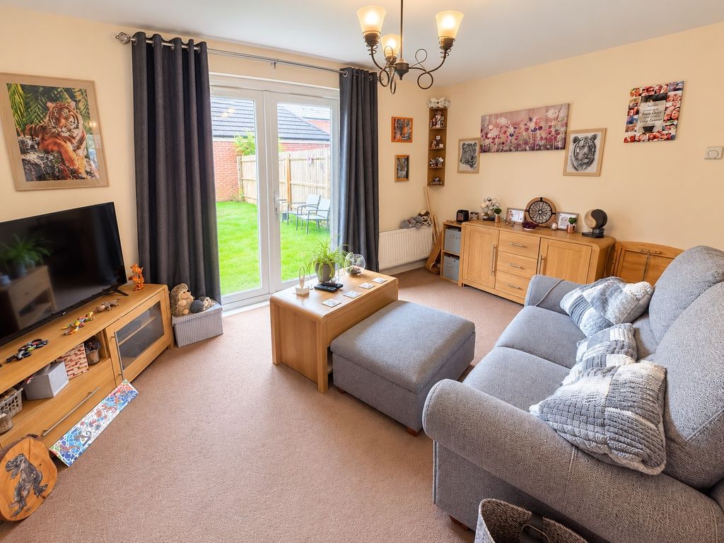 Property photo 2 of 8