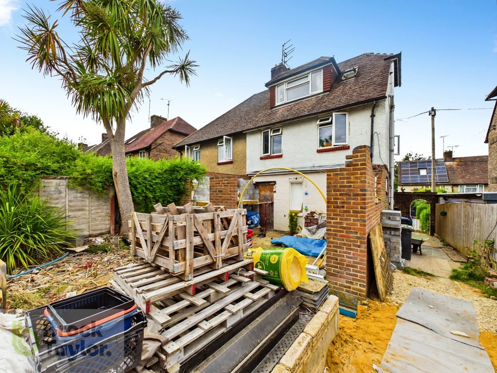 Property photo 3 of 17 17