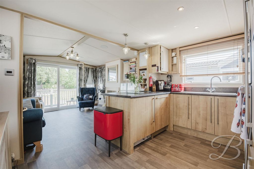 Property photo 2 of 21 Ccltd-4.Jpg
